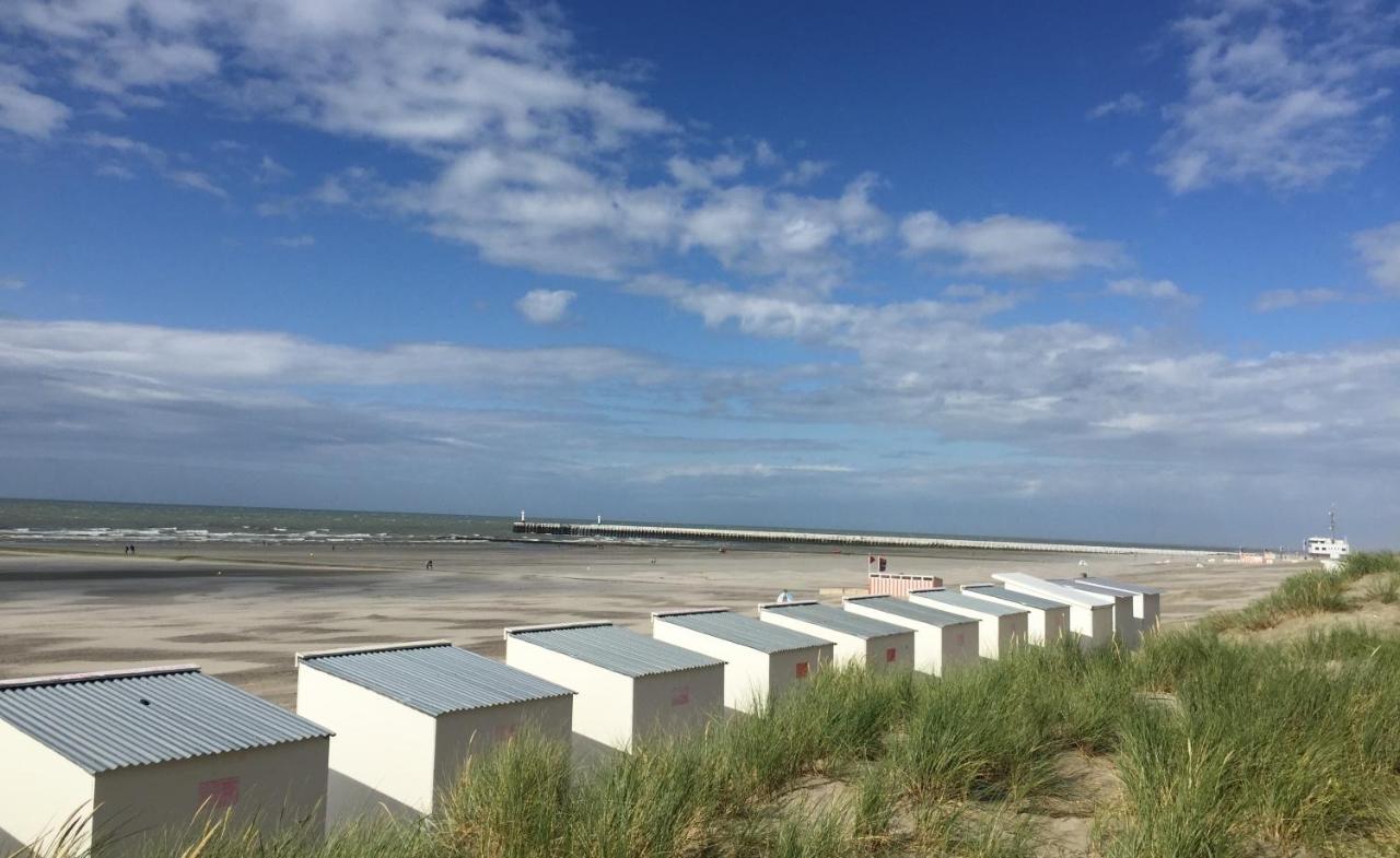 Penthousestudio Gaudi Met Zonneterras En Zicht Op Zee Nieuwpoort Exterior photo